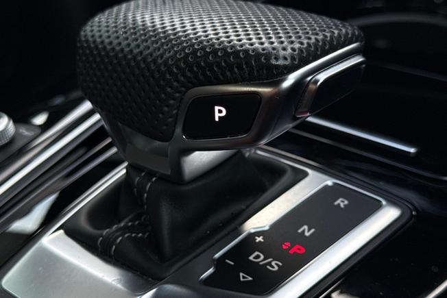 Audi A4 Photo 22