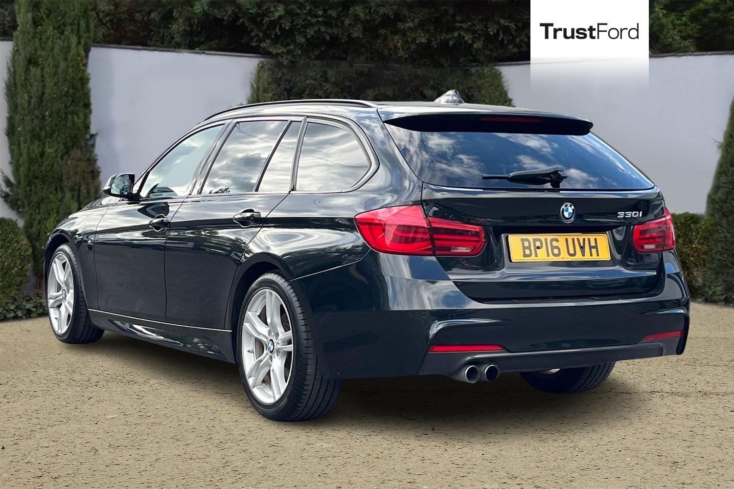 BMW 3 Series Photo 1