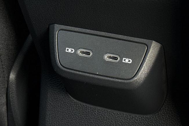 VOLKSWAGEN Taigo Photo 38