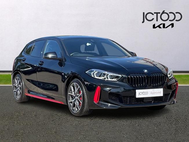 BMW 1 Series Photo 1