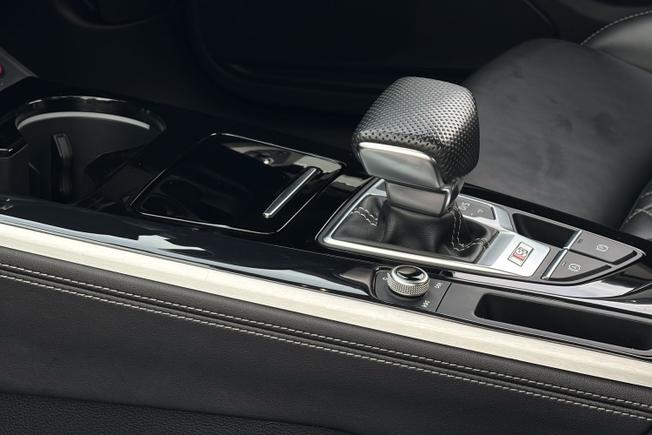 AUDI S4 Photo 42
