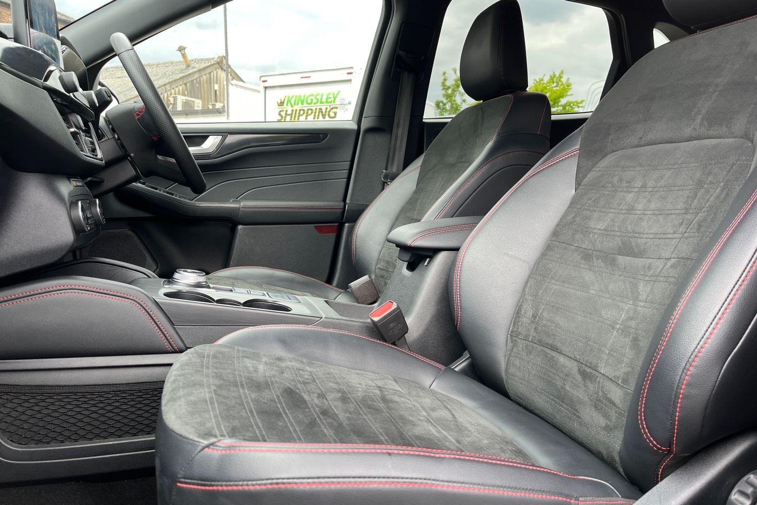 Ford KUGA Photo 18