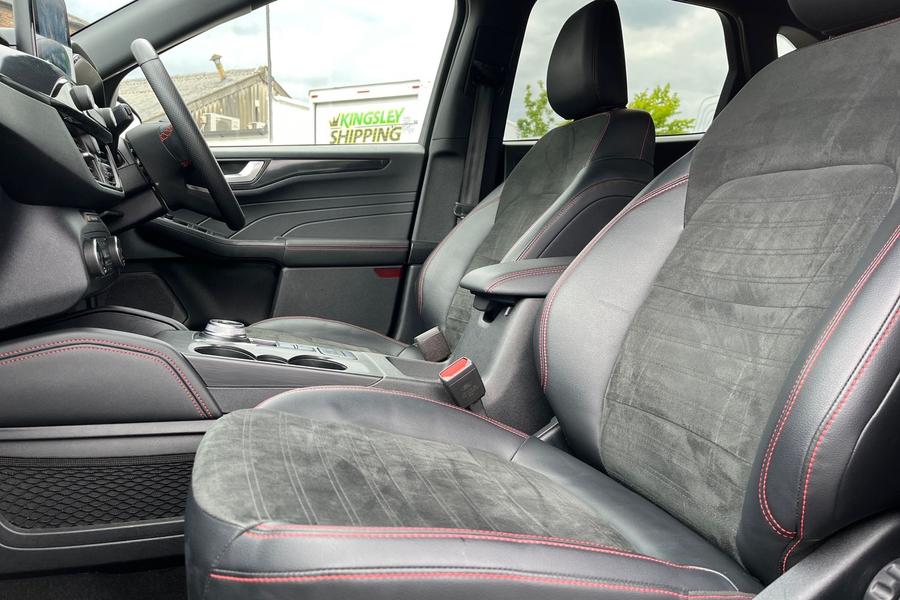 Ford KUGA Photo autoimg-16bf6323d0b69ca69c6d06fbfee1aa693b778067.jpg