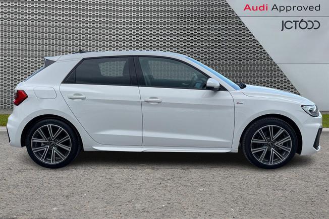 AUDI A1 Photo 4