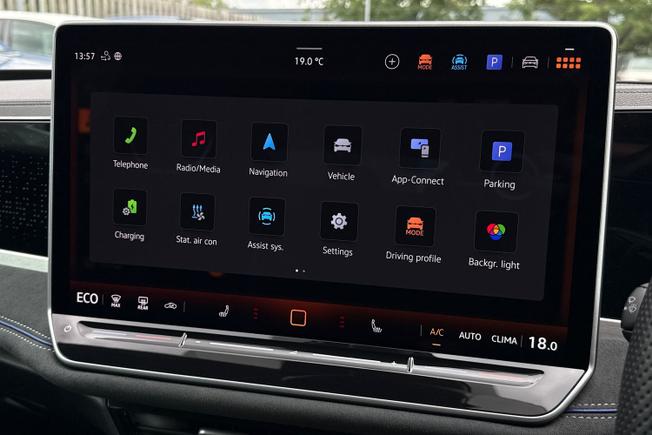 Volkswagen Passat Photo 25