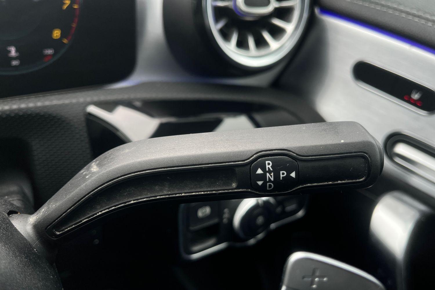 Mercedes-Benz CLA Photo 14