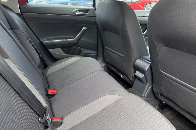 VOLKSWAGEN Polo Photo 23