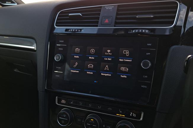 Volkswagen Golf Photo 13