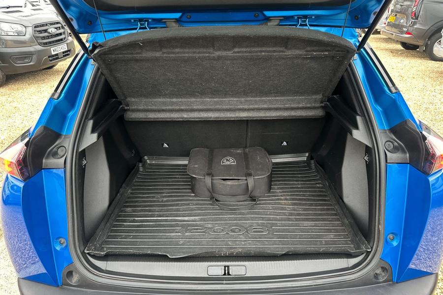 Peugeot 2008 Photo autoimg-16cce1f85560c9a9ec2adc139e91727a1322b96b.jpg