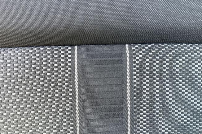 VOLKSWAGEN T-Roc Photo 28