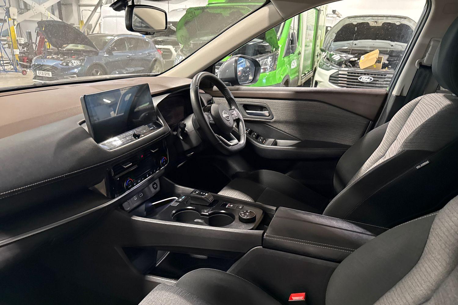 Nissan X-TRAIL Photo 17