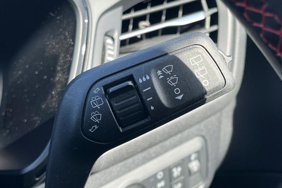 Ford KUGA Photo autoimg-16cf77eadf924d37c8cc193aa688c1c4a81f9db3.jpg