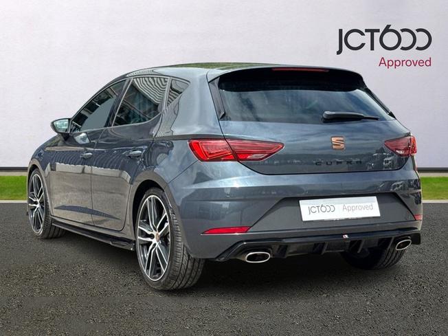 SEAT Leon Photo 3