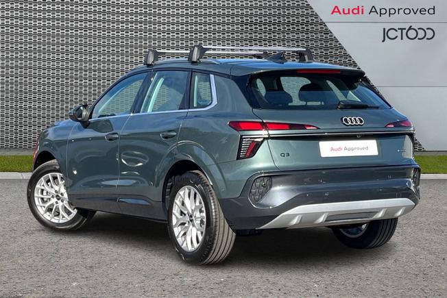 AUDI Q3 Photo 3