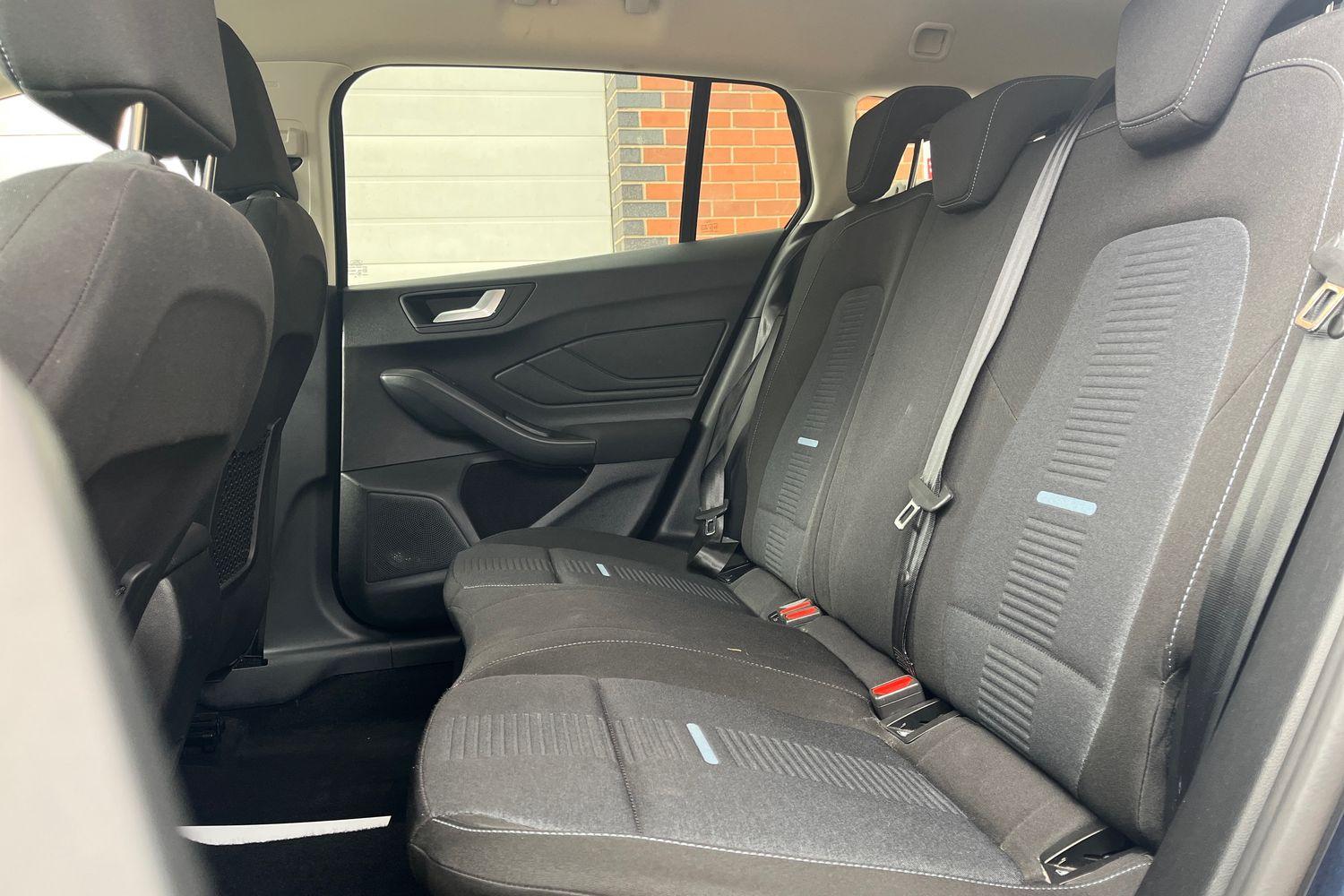 Ford FOCUS Photo 19