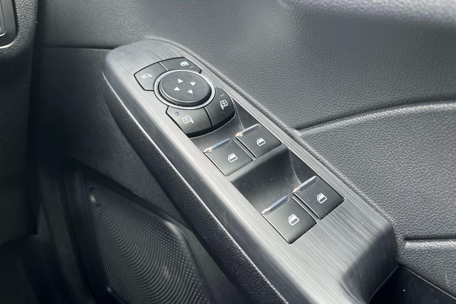 Ford KUGA Photo 15