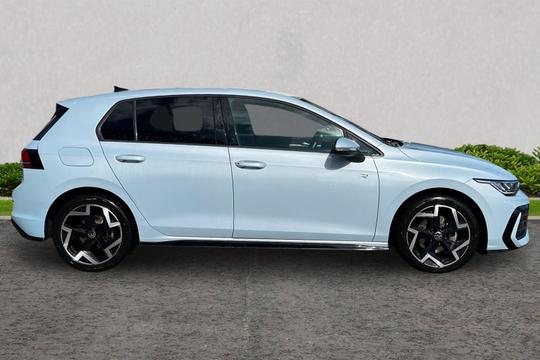Volkswagen Golf Photo autoimg-16d4e164701b2555e4a4b23755c4f633c9278426.jpg