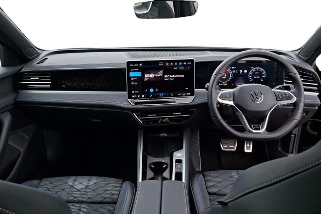 VOLKSWAGEN Passat Photo 10
