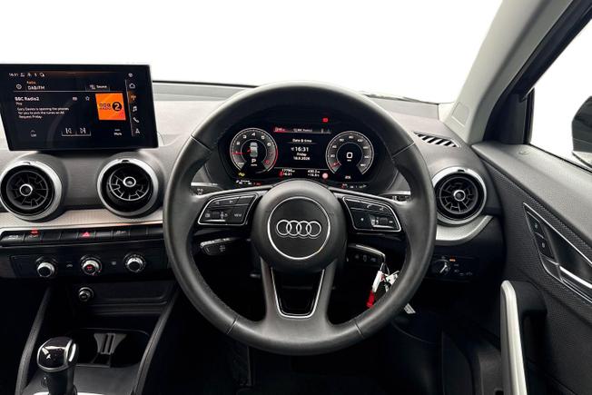 AUDI Q2 Photo 11