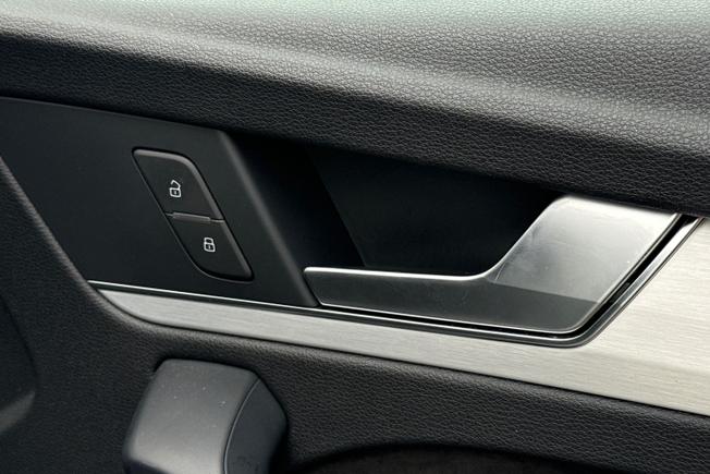 AUDI Q5 Photo 32