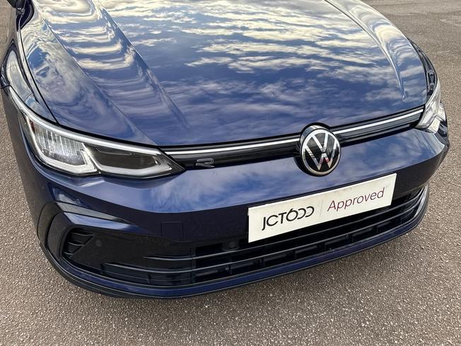 VOLKSWAGEN Golf Photo 31