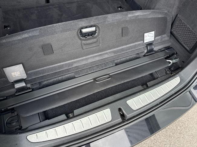 BMW 3 Series Photo 39