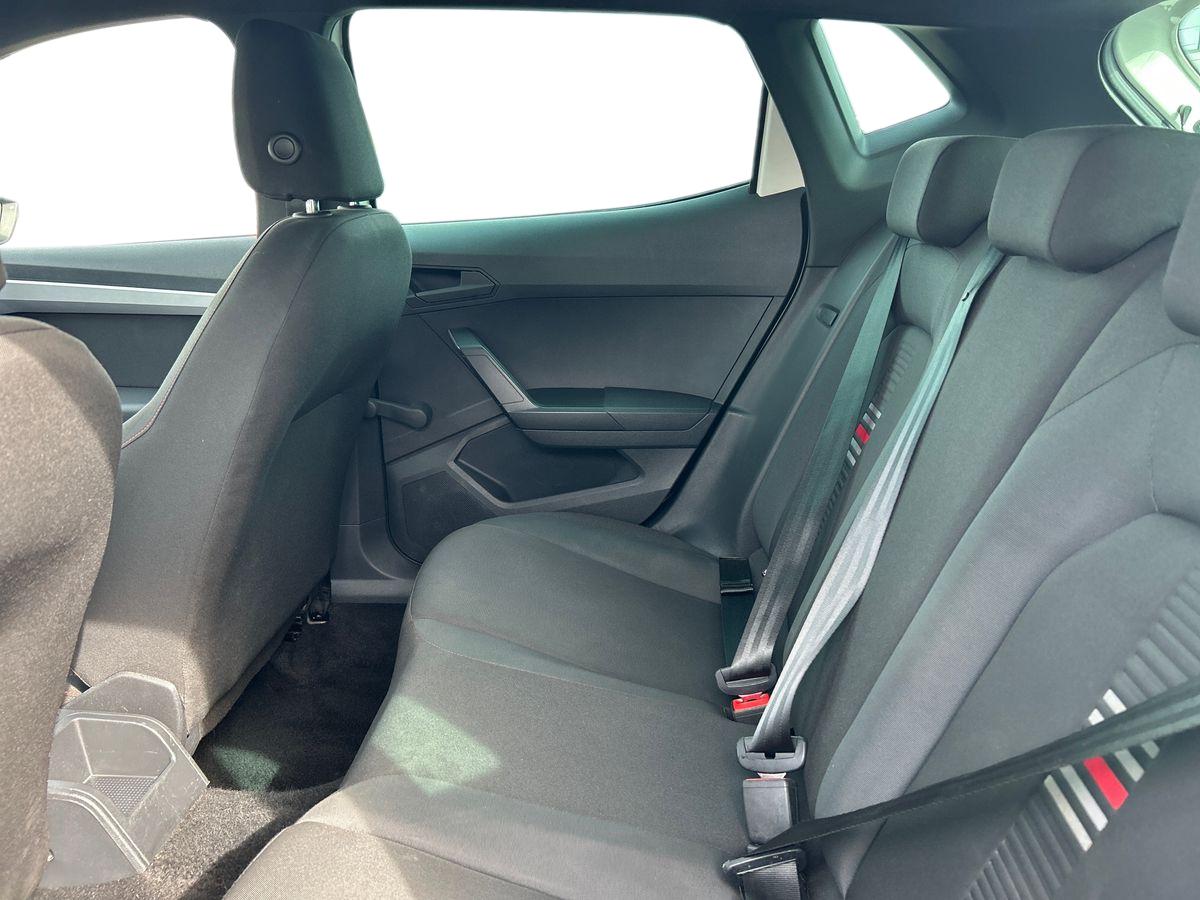SEAT Ibiza Photo 3
