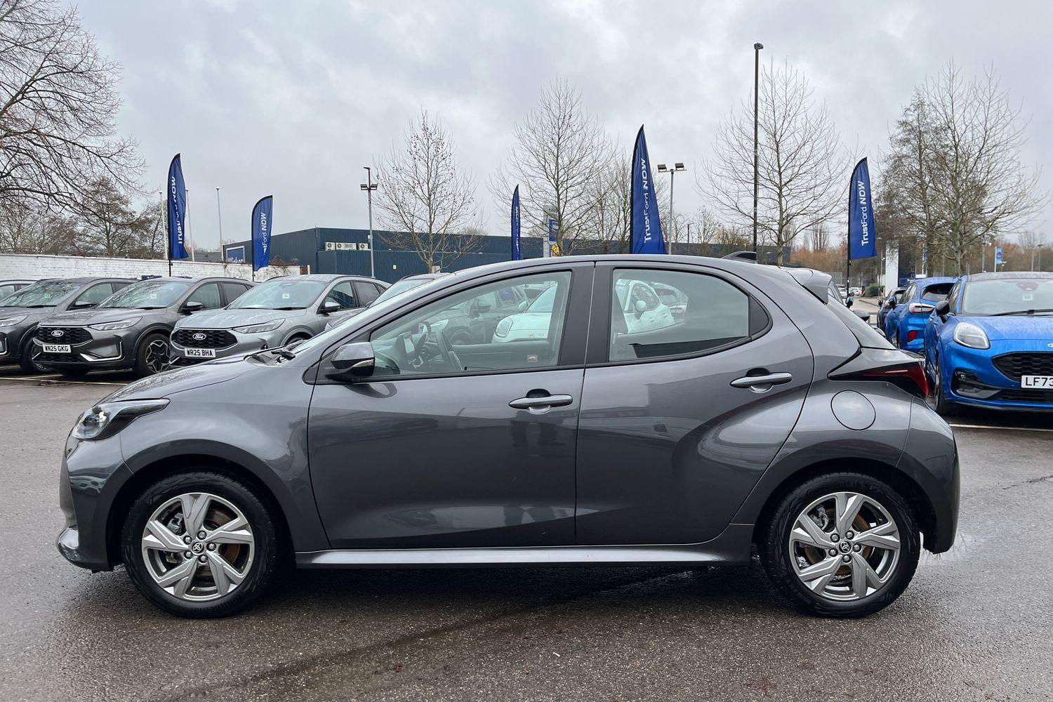 Toyota YARIS Photo 31