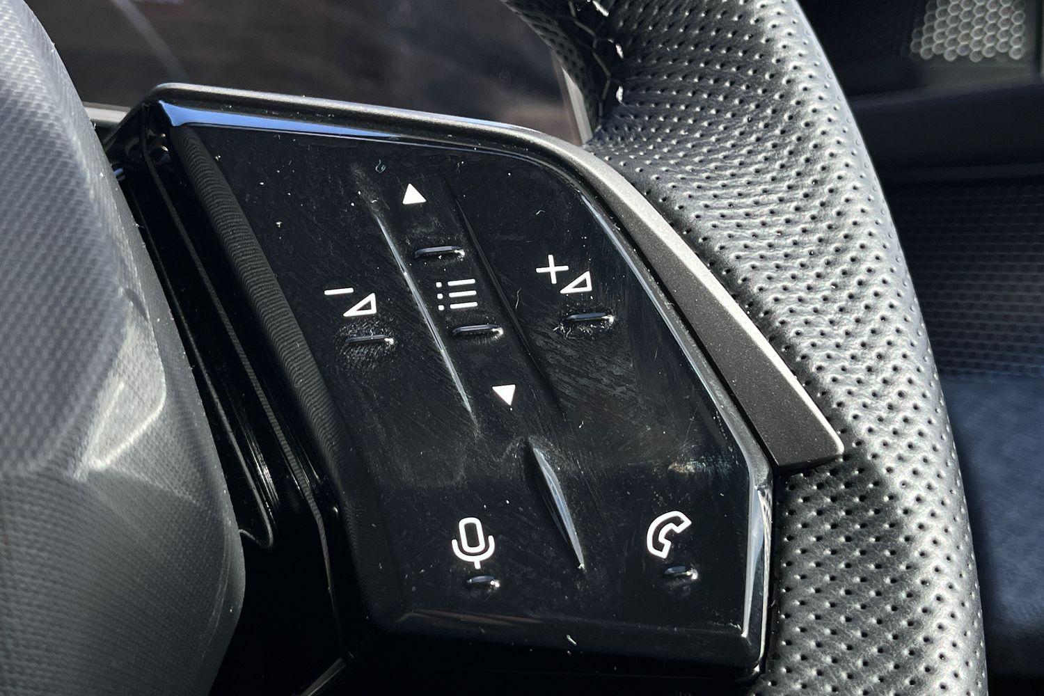 Peugeot E-3008 Photo 34