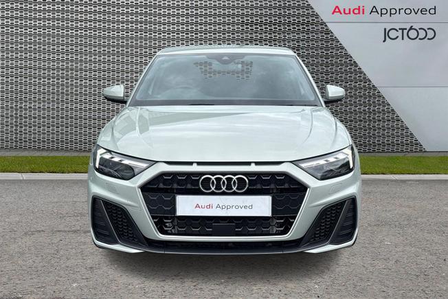 AUDI A1 Photo 8