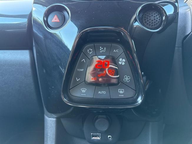 TOYOTA Aygo Photo 33
