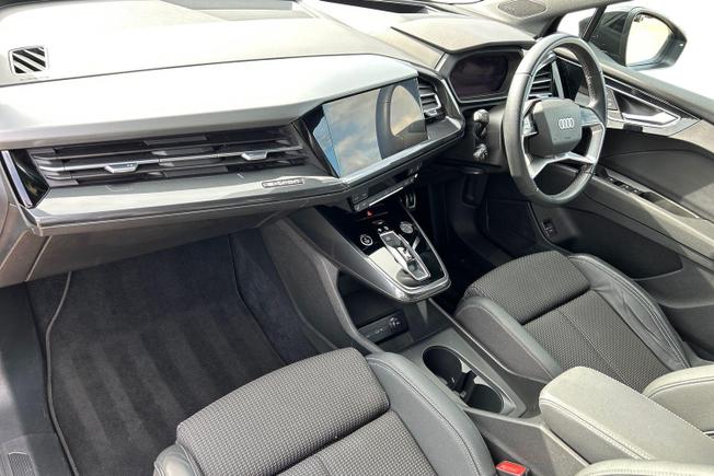 Audi Q4 E-Tron Photo 2