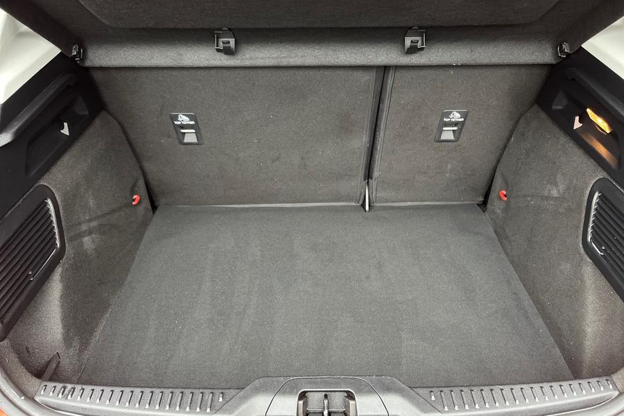 Ford FOCUS Photo autoimg-16f6b5597b4ee91981dff6e60f16f6ab14a73ec3.jpg