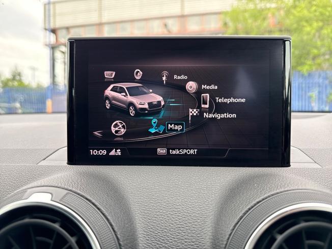 AUDI Q2 Photo 13