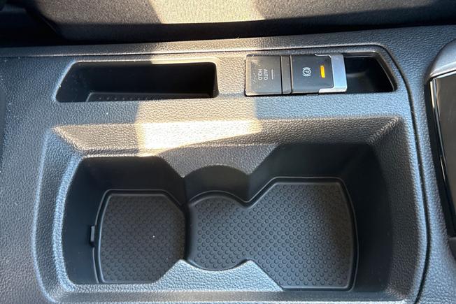 VOLKSWAGEN T-Roc Photo 36