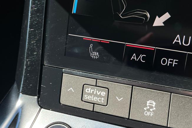 Audi e-tron Photo 40