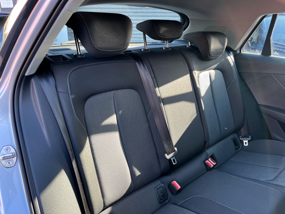 Audi Q2 Photo 33