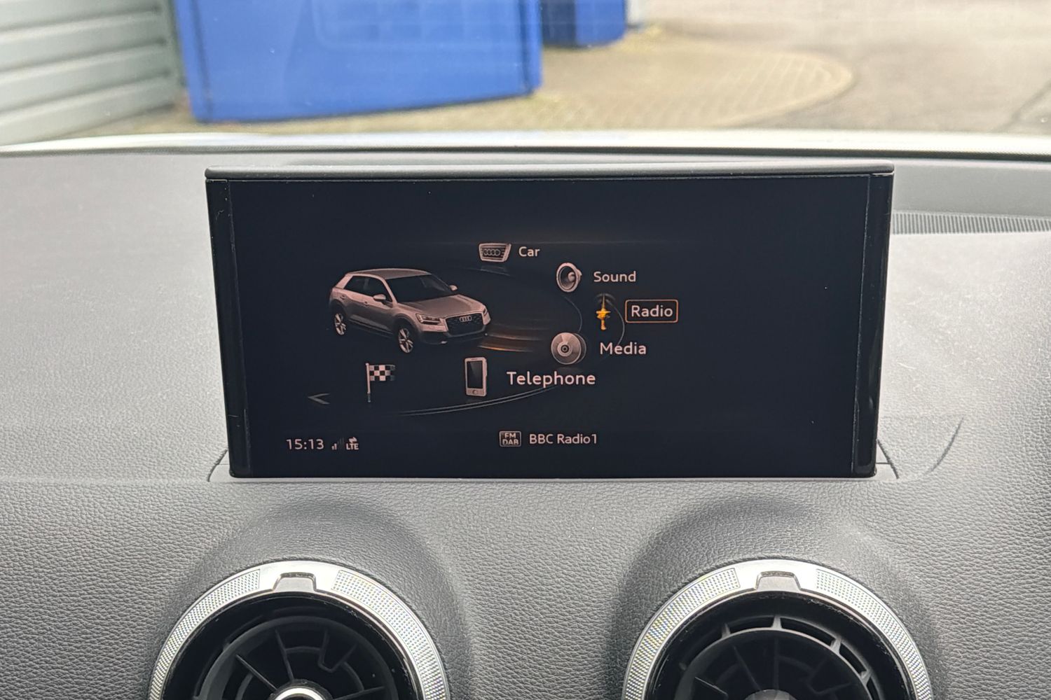 Audi Q2 Photo 33