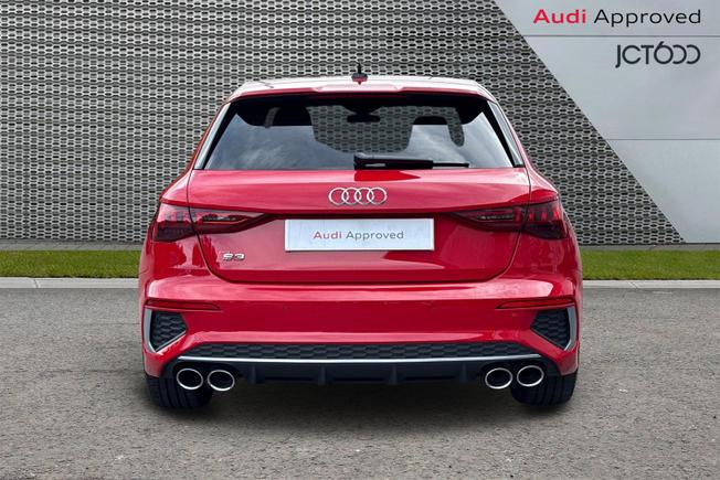 AUDI S3 Photo 7