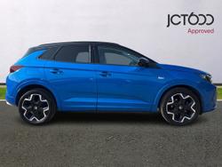 VAUXHALL Grandland Photo 4