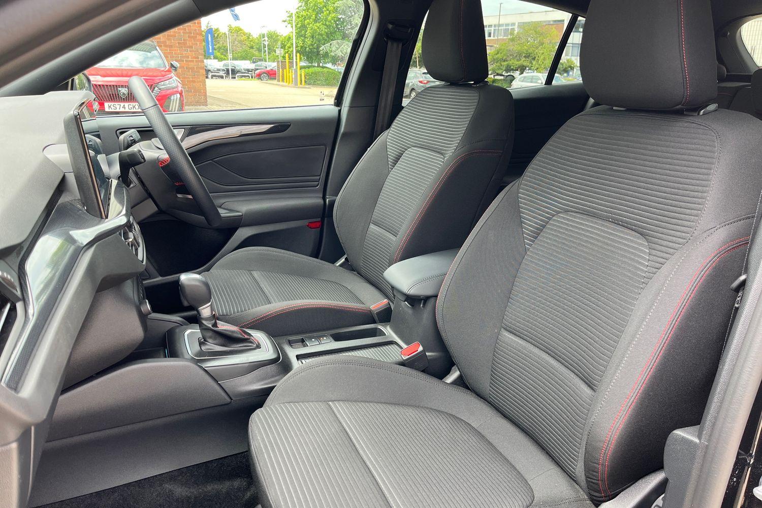 Ford Focus Photo 18