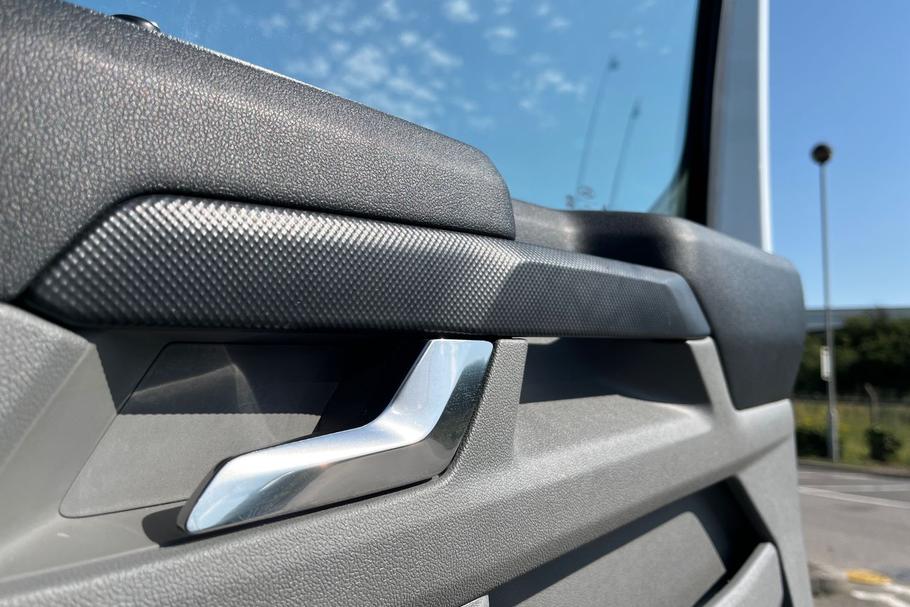 Used Ford TRANSIT CUSTOM DV24HLE 36