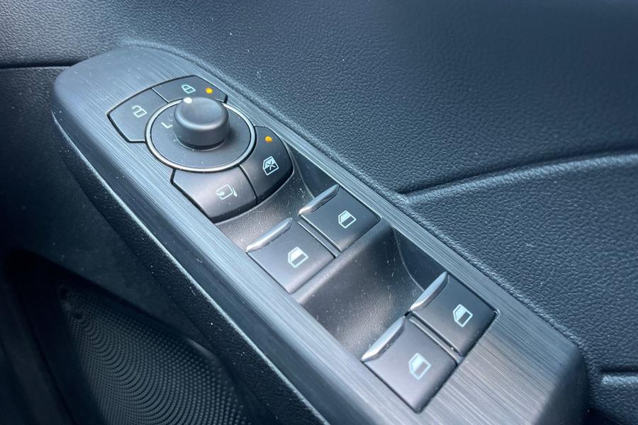 Ford KUGA Photo autoimg-1712bf4adad3d41af7c0beefef9e4fcd73430a0c.jpg
