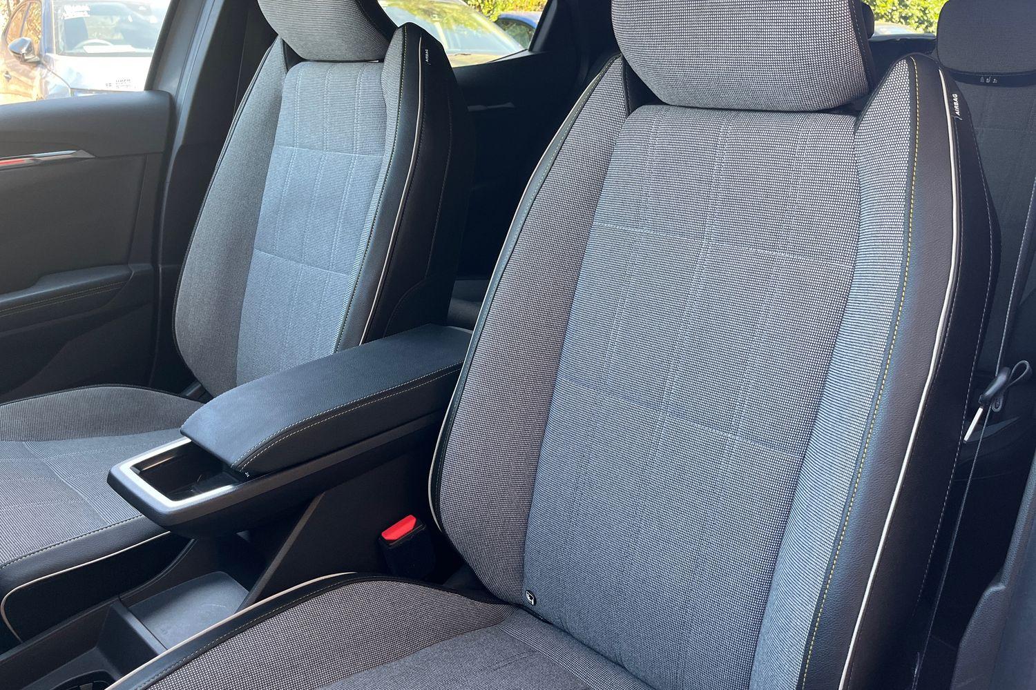 Renault MEGANE E-TECH Photo 18