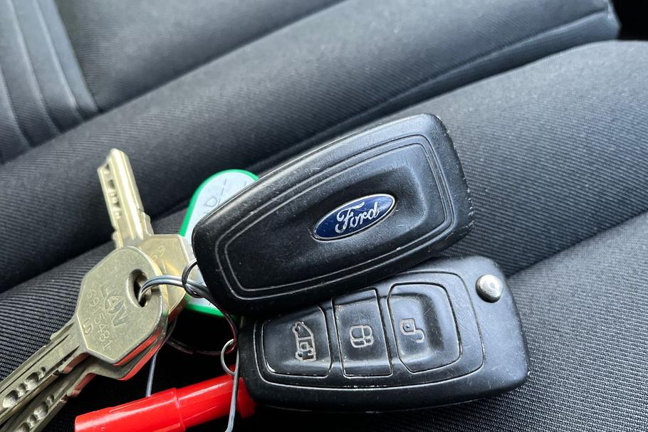 Used Ford TRANSIT CUSTOM YM70PUO 19