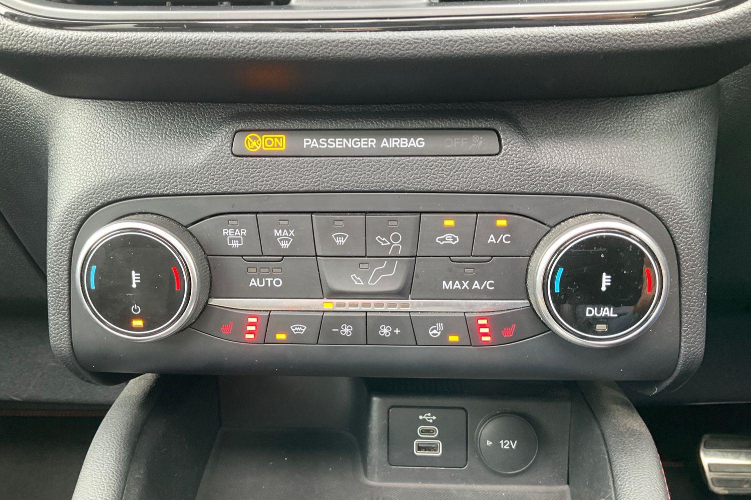 Ford Kuga Photo 28