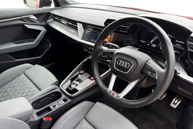 AUDI S3 Photo 6