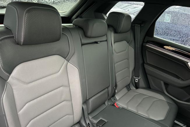 VOLKSWAGEN Touareg Photo 49