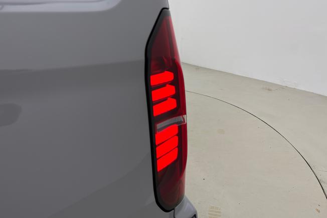 VOLKSWAGEN Transporter Photo 18