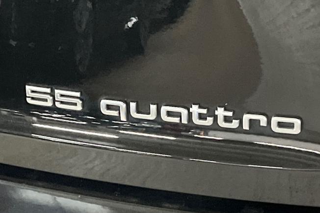 AUDI e-tron Photo 35